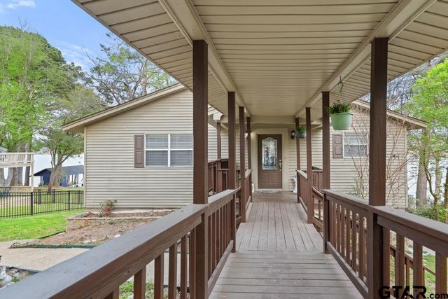 1323 Hideaway Lane West, Hideaway, TX 75771