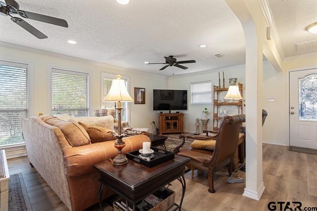 1323 Hideaway Lane West, Hideaway, TX 75771