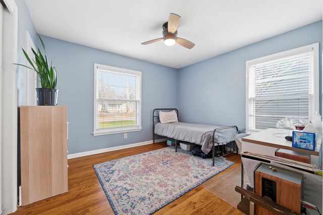 1212 W Lovers Lane, Arlington, TX 76013