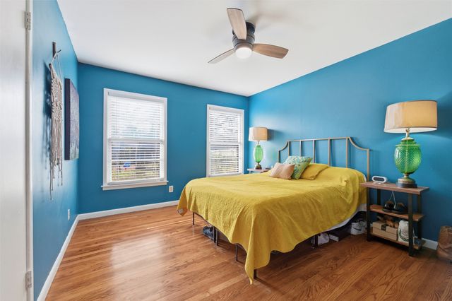 1212 W Lovers Lane, Arlington, TX 76013