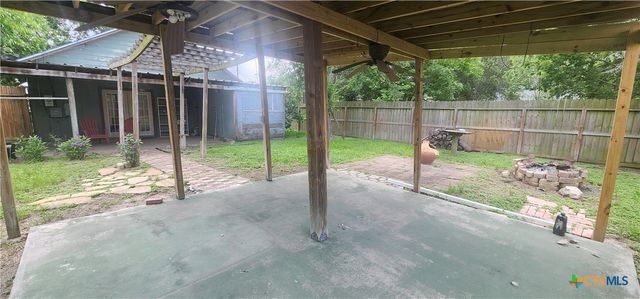 267 Illinois Street, Bloomington, TX 77951