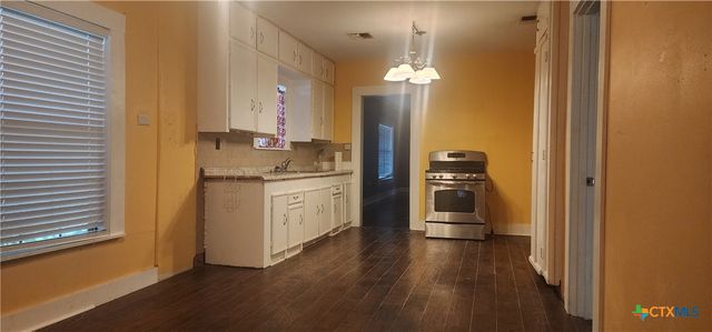 267 Illinois Street, Bloomington, TX 77951