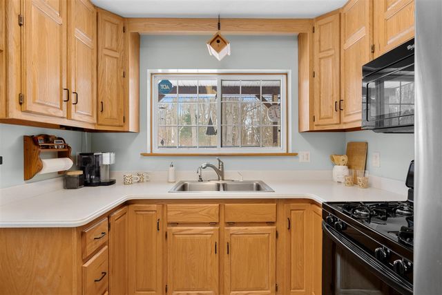 42979 County Road 665, Paw Paw, MI 49079