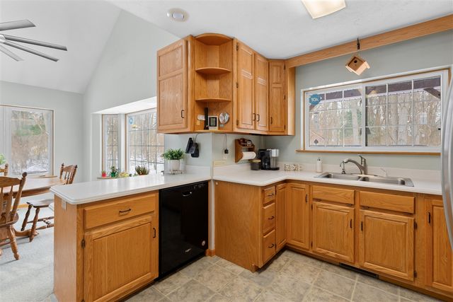 42979 County Road 665, Paw Paw, MI 49079