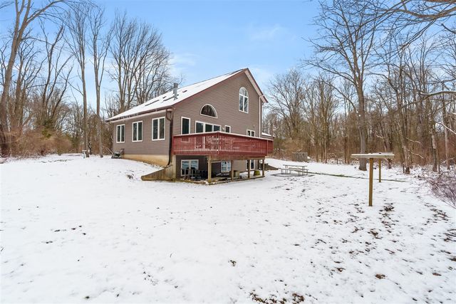 42979 County Road 665, Paw Paw, MI 49079