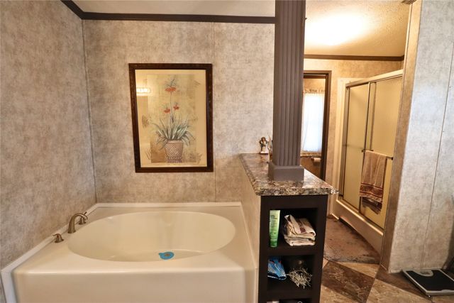 409 Oak Hollow Lane, Sherman, TX 75092