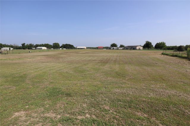 409 Oak Hollow Lane, Sherman, TX 75092