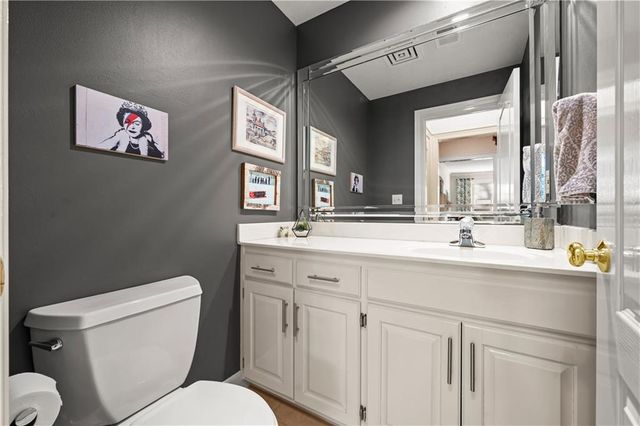 3936 Shawnee Mission Parkway, Fairway, KS 66205