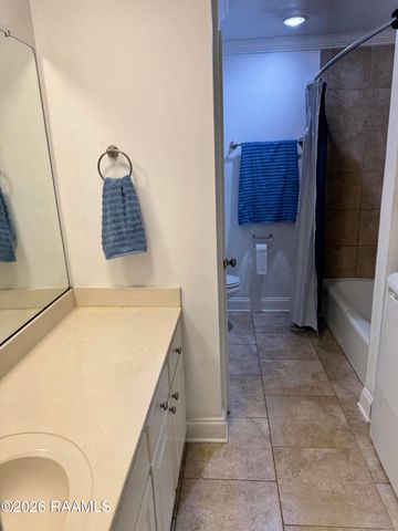 112 Hillside Drive 10, Lafayette, LA 70503