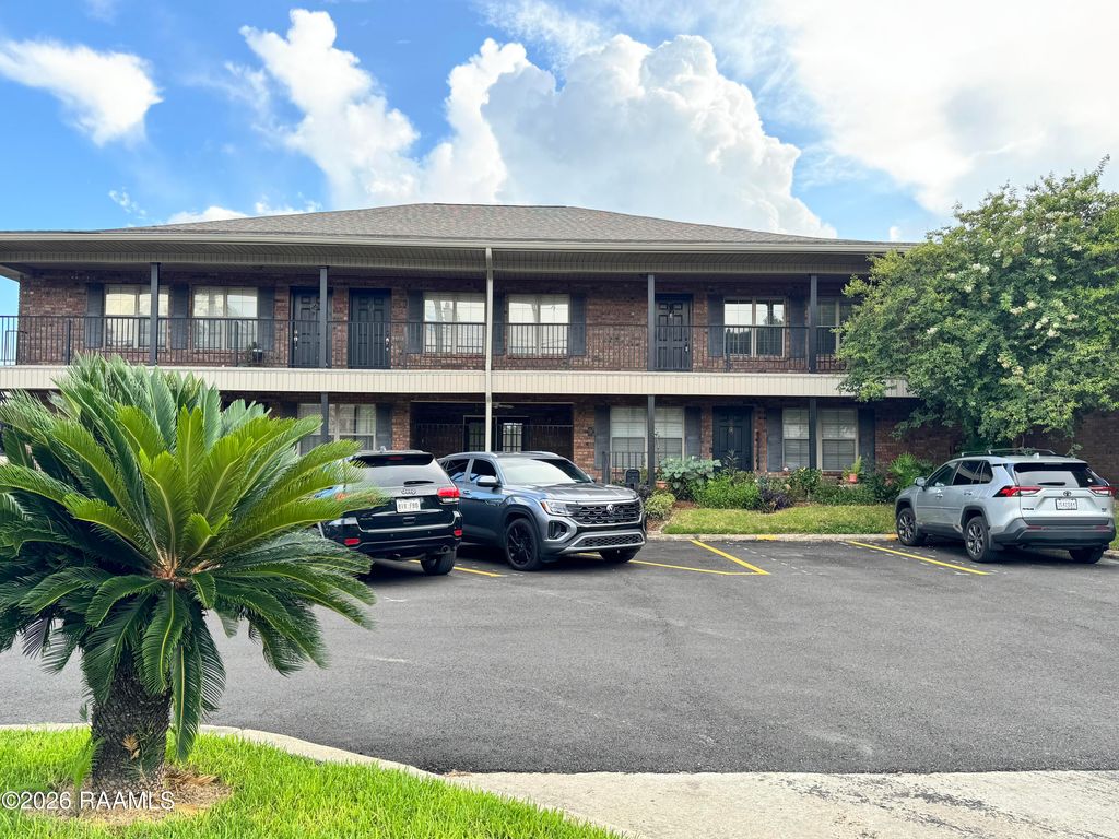 112 Hillside Drive 10, Lafayette, LA 70503