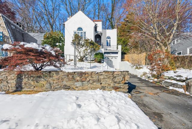 116 Homewood Avenue, Yonkers, NY 10701