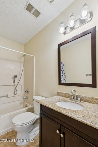 94 Des Moines Court, Tinton Falls, NJ 07712