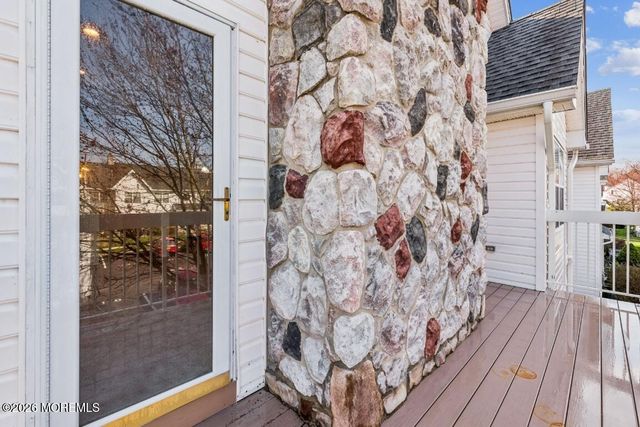 94 Des Moines Court, Tinton Falls, NJ 07712