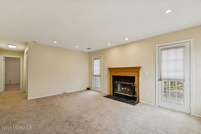 94 Des Moines Court, Tinton Falls, NJ 07712
