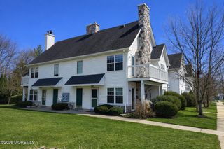 94 Des Moines Court, Tinton Falls, NJ 07712