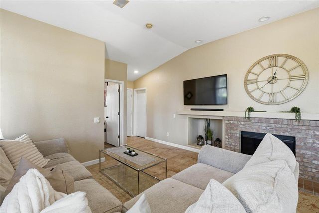 3382 Amberfield Cir, Stockton, CA 95219