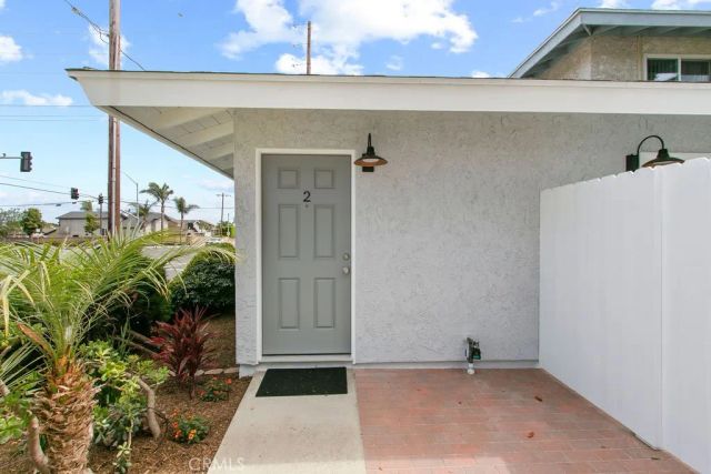 1703 Delaware Street 2, Huntington Beach, CA 92648