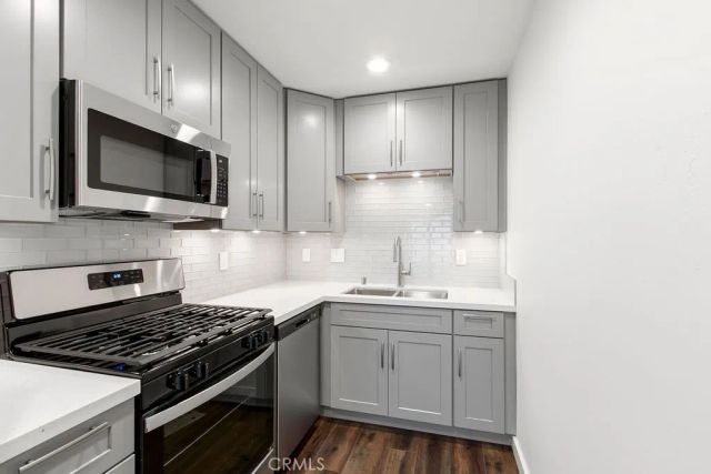 1703 Delaware Street 2, Huntington Beach, CA 92648