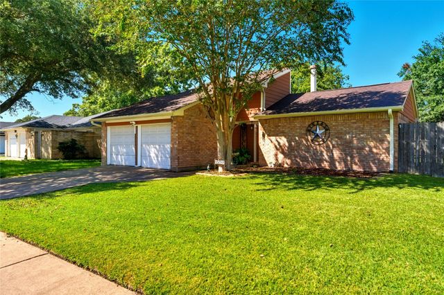 15318 Evergreen Place Drive, Houston, TX 77083