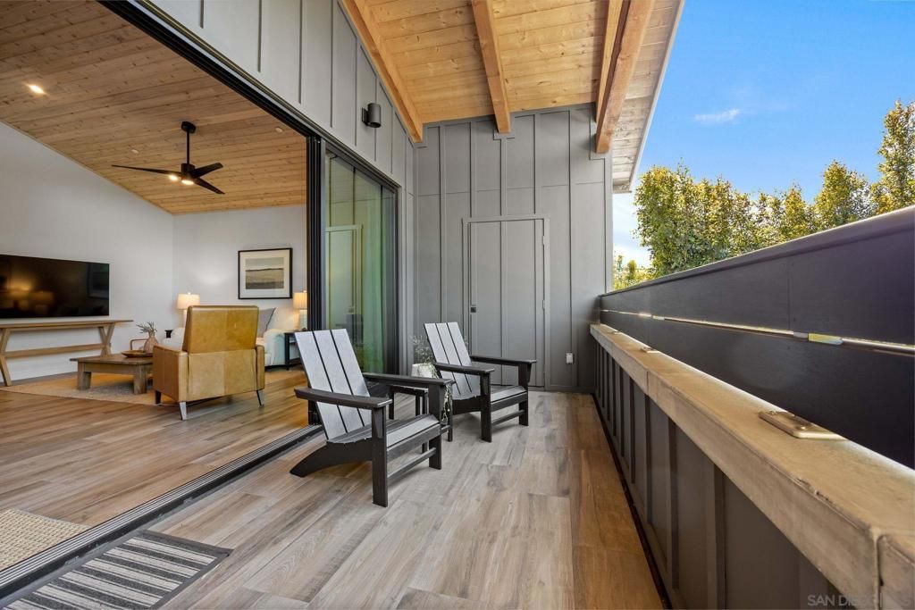 Image 31 of property listing at 554 & 556 Stratford Dr, Encinitas, CA 92024