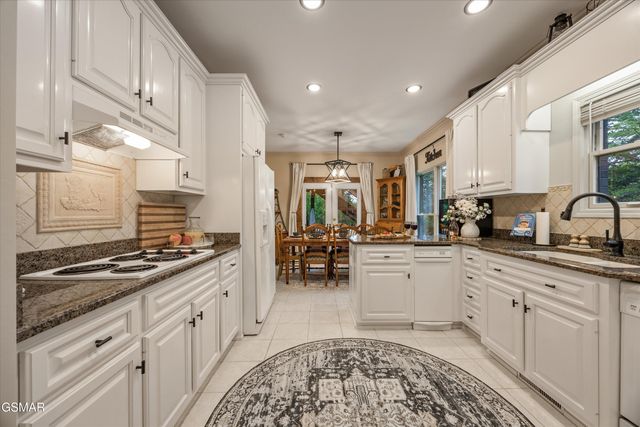 704 Blue Dun Court, Pigeon Forge, TN 37863