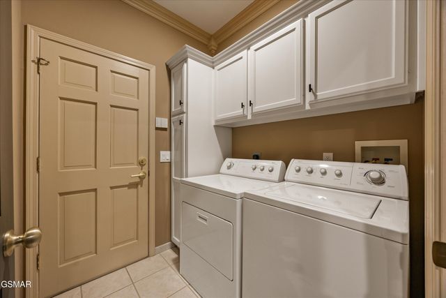 704 Blue Dun Court, Pigeon Forge, TN 37863
