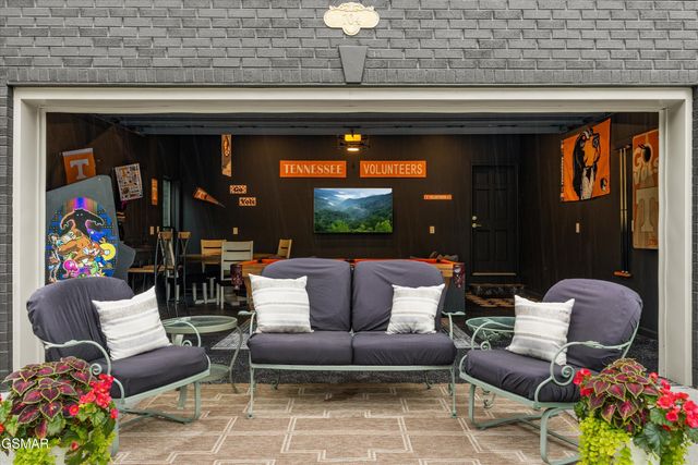 704 Blue Dun Court, Pigeon Forge, TN 37863