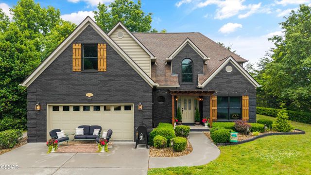 704 Blue Dun Court, Pigeon Forge, TN 37863