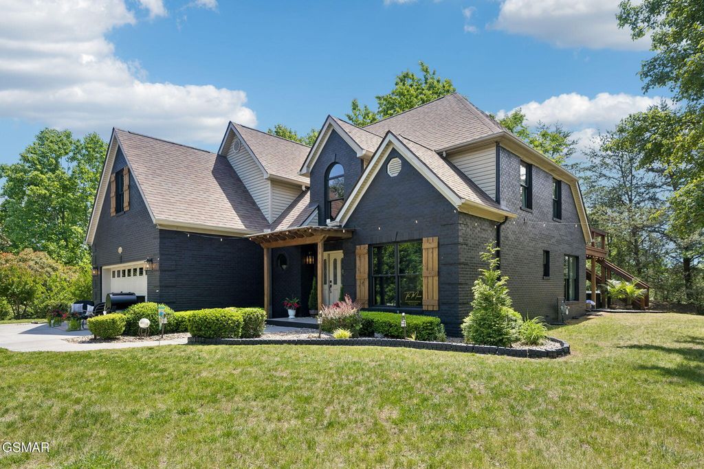 704 Blue Dun Court, Pigeon Forge, TN 37863