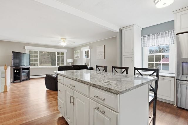 32 Gentes Road, Essex Junction, VT 05452