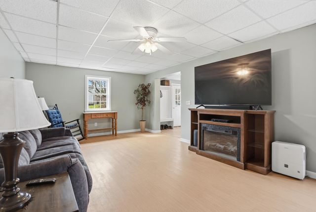 32 Gentes Road, Essex Junction, VT 05452