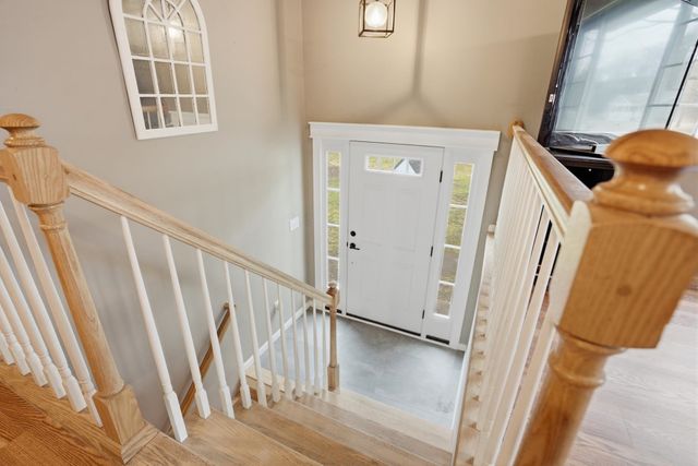 32 Gentes Road, Essex Junction, VT 05452