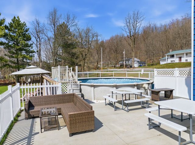 32 Gentes Road, Essex Junction, VT 05452