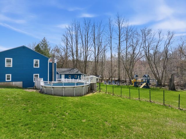 32 Gentes Road, Essex Junction, VT 05452