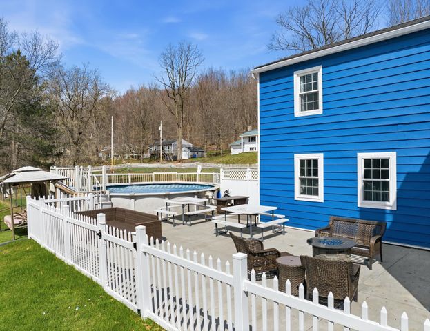 32 Gentes Road, Essex Junction, VT 05452