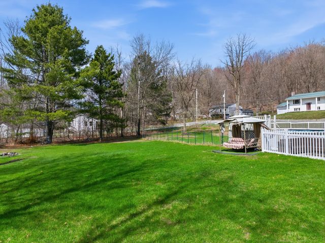 32 Gentes Road, Essex Junction, VT 05452
