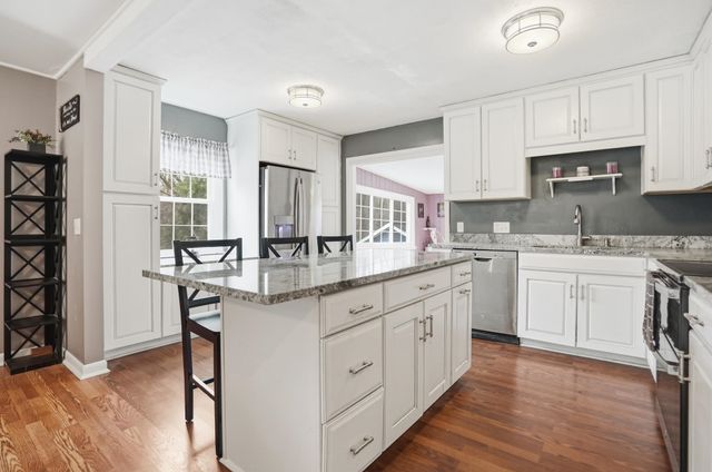 32 Gentes Road, Essex Junction, VT 05452