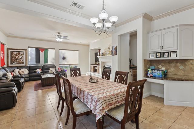 8900 Belford Ct, Roseville, CA 95747