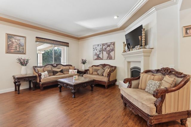 8900 Belford Ct, Roseville, CA 95747