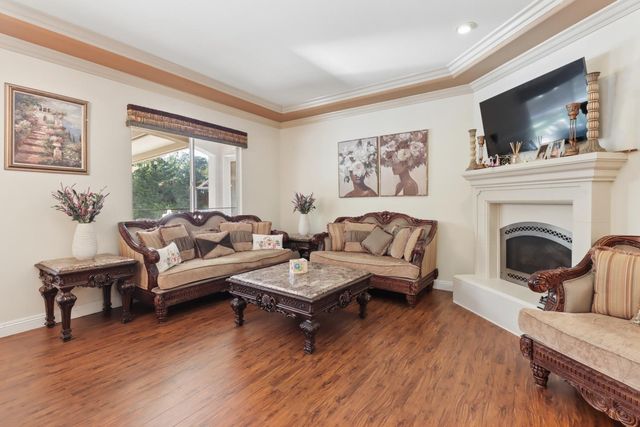 8900 Belford Ct, Roseville, CA 95747