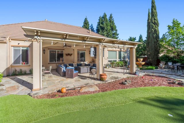 8900 Belford Ct, Roseville, CA 95747