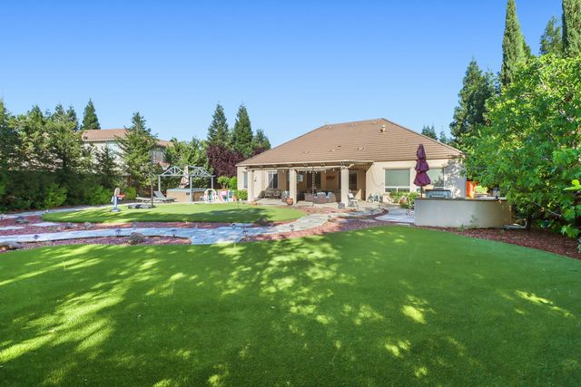 8900 Belford Ct, Roseville, CA 95747