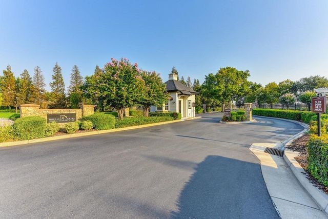 8900 Belford Ct, Roseville, CA 95747