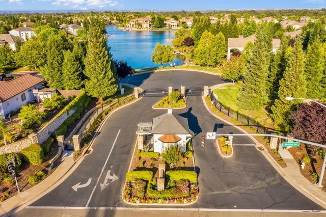 8900 Belford Ct, Roseville, CA 95747