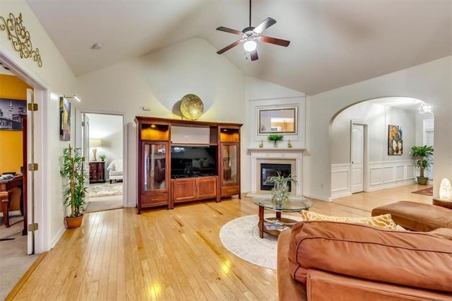 1427 Preserve Park Drive, Loganville, GA 30052