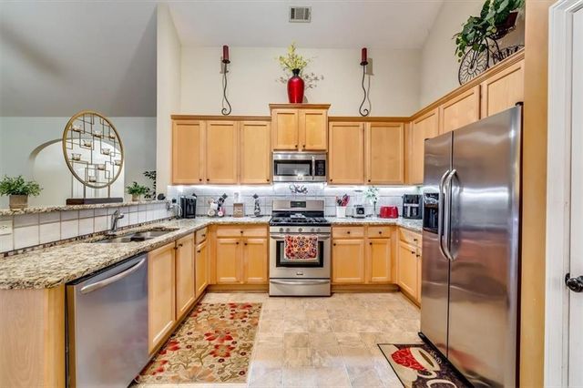 1427 Preserve Park Drive, Loganville, GA 30052