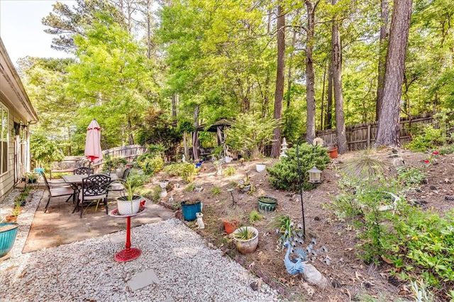 1427 Preserve Park Drive, Loganville, GA 30052