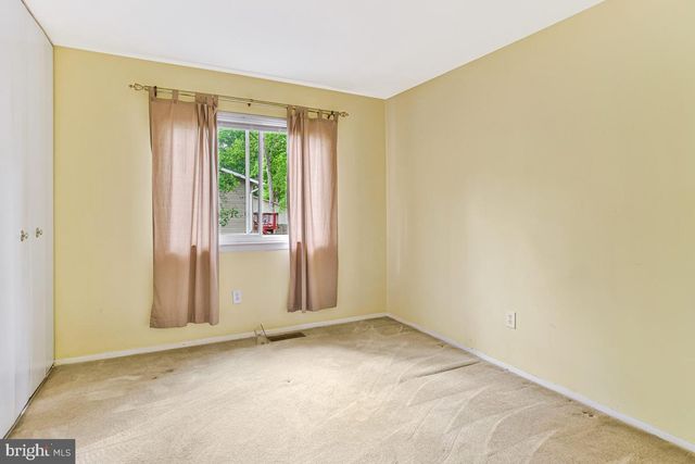 2266 EASTON CT, Waldorf, MD 20602
