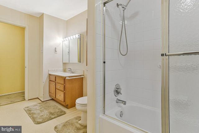 2266 EASTON CT, Waldorf, MD 20602