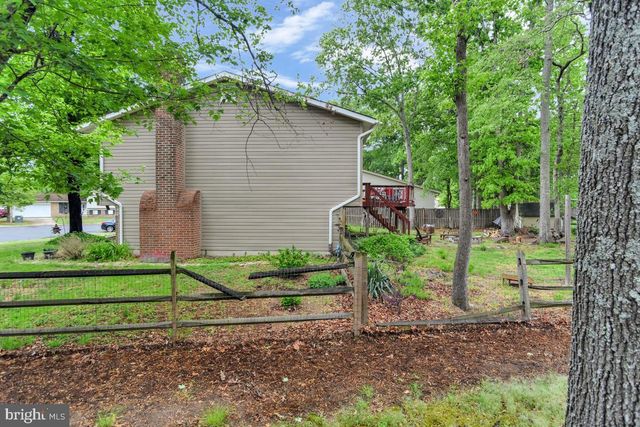 2266 EASTON CT, Waldorf, MD 20602
